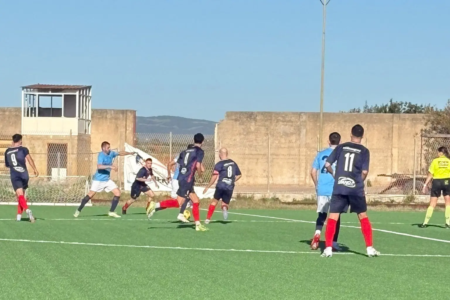 Una fase del vittorioso incontro del Valledoria, a Sorso ( G. Pischedda )