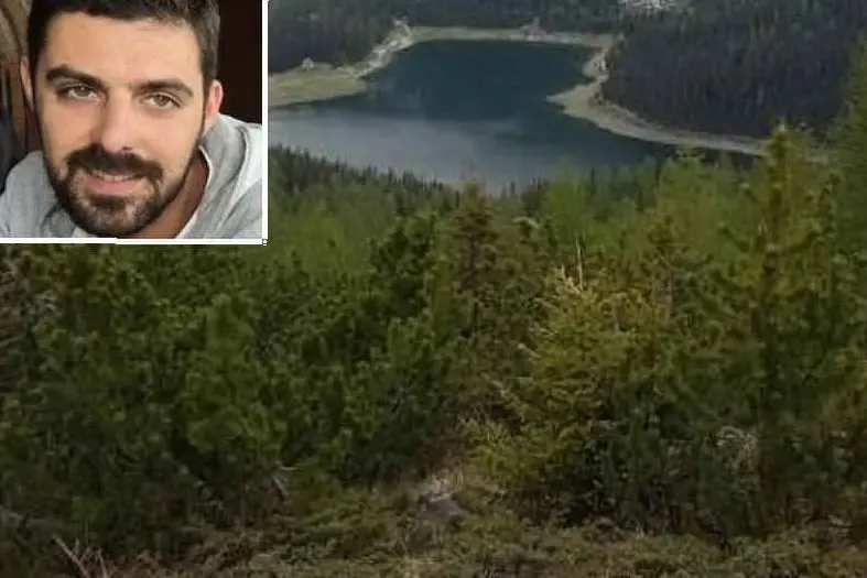 Nel riquadro il ragazzo scomparso (foto Google Maps e Facebook)