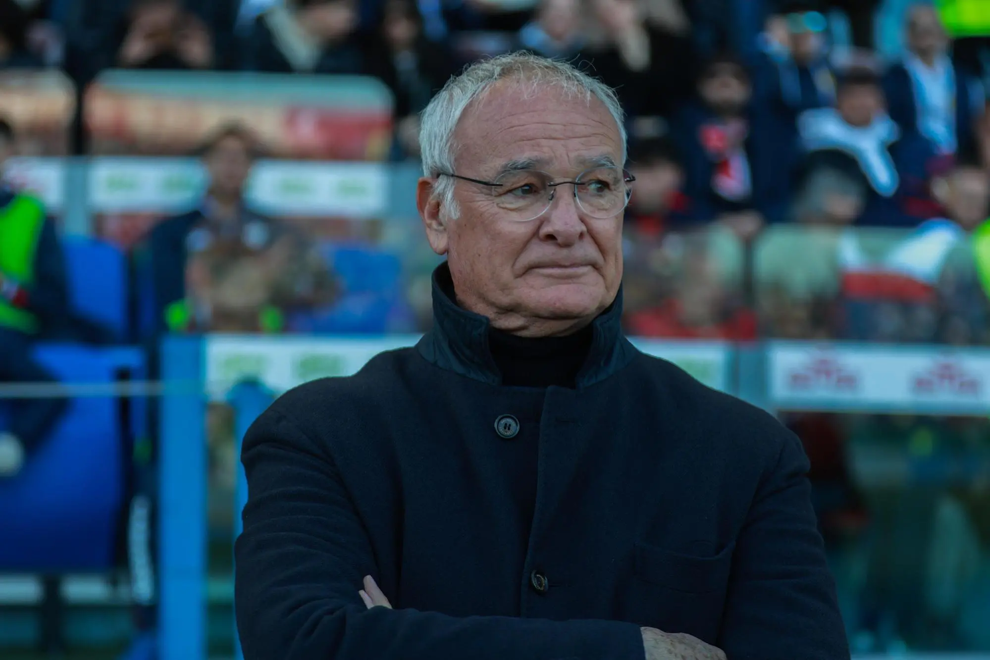Claudio Ranieri in panchina contro il Napoli (Ansa)