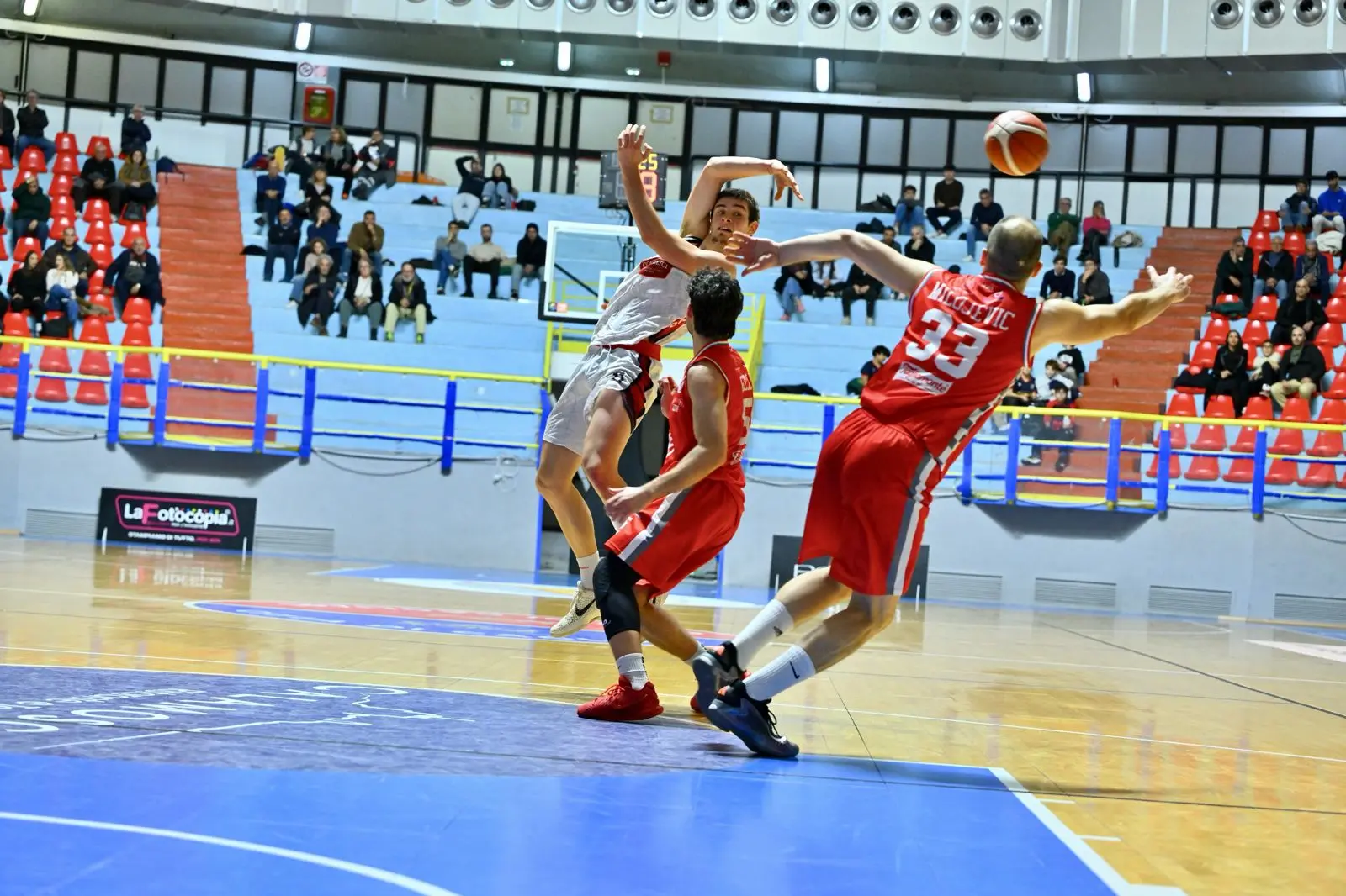 Gianluca Frattoni, guardia dell'Esperia (foto Chiaramida)