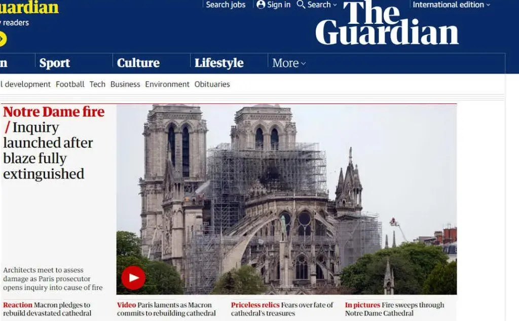 A Notre Dame erano in corso lavori di restauro (The Guardian)