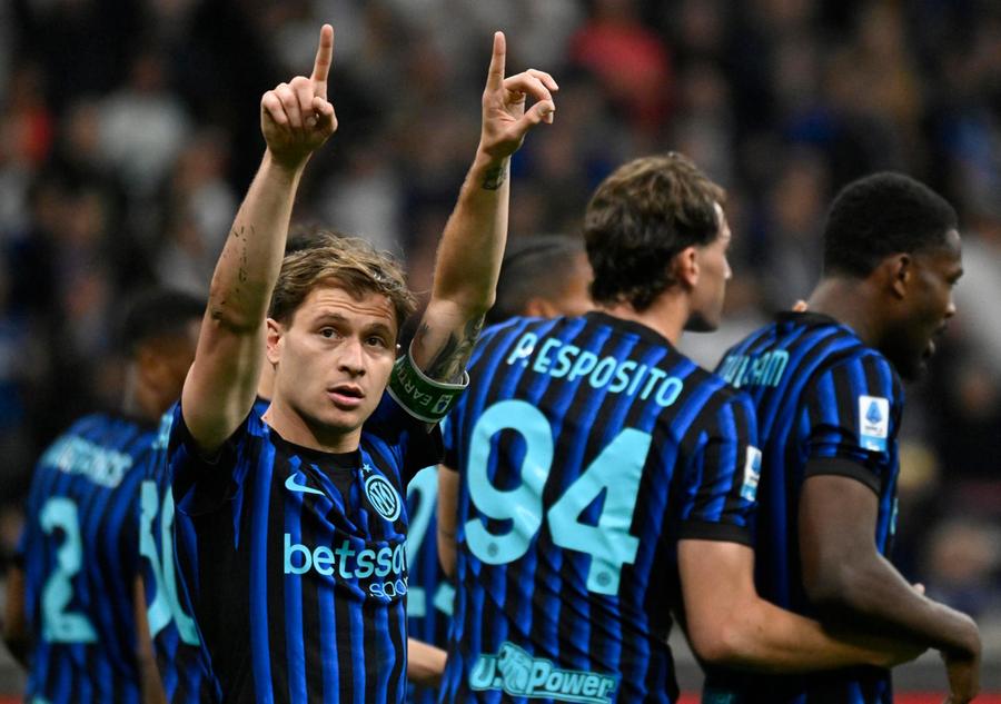 Il Cagliari resiste poco più di un tempo, poi vince l’Inter: 3-0, in gol anche Barella