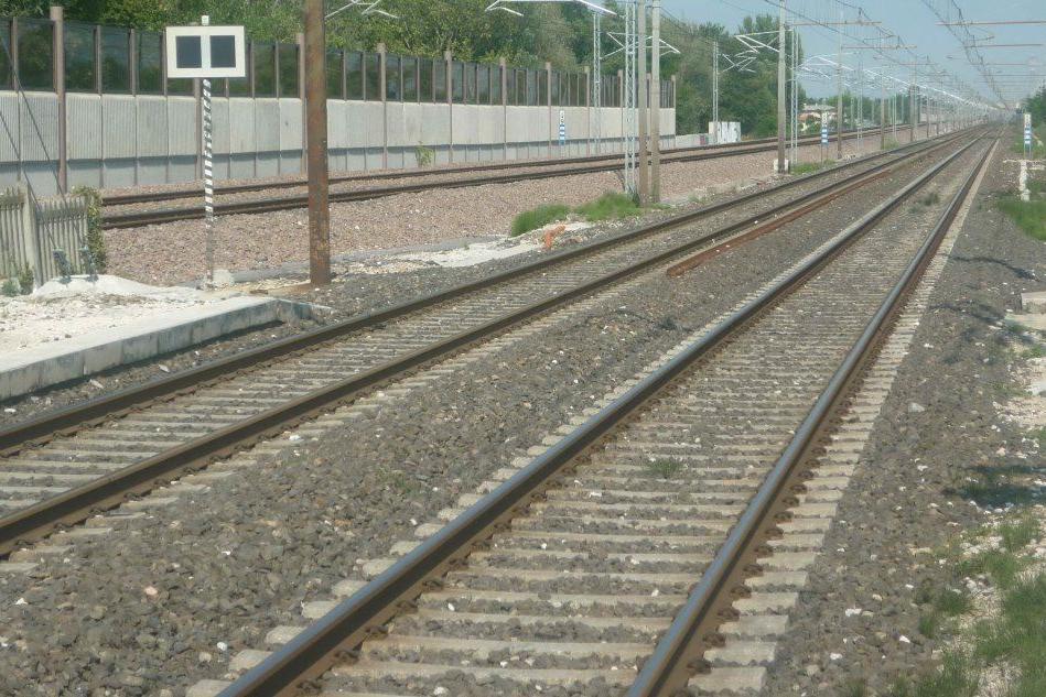 Treno Alghero-Sassari fermo: l'Arst ci ripensa