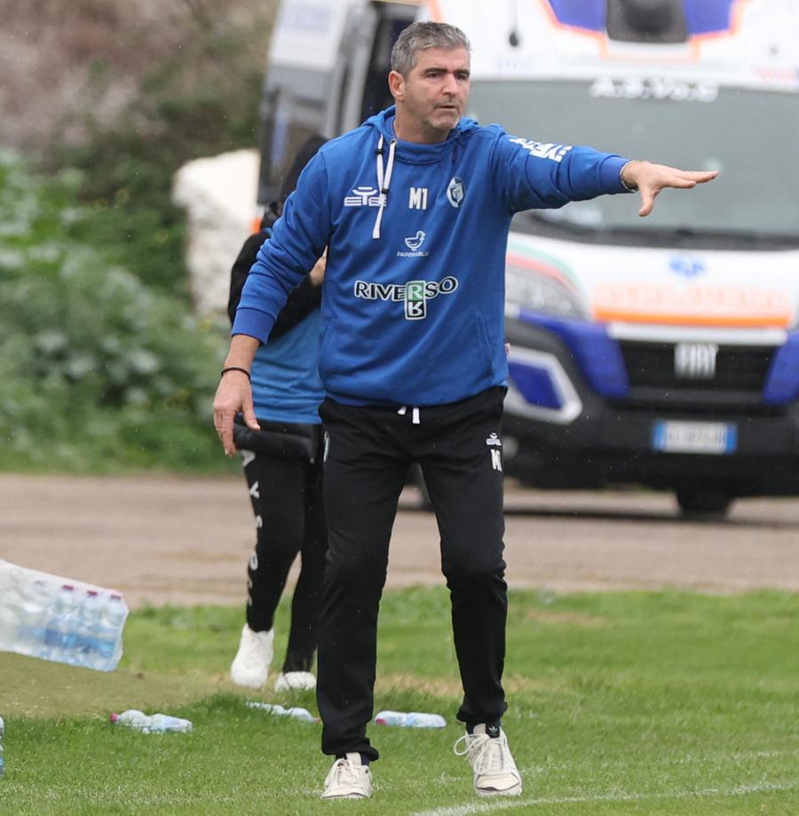 Carbonia e capolista senza allenatore nel prossimo match