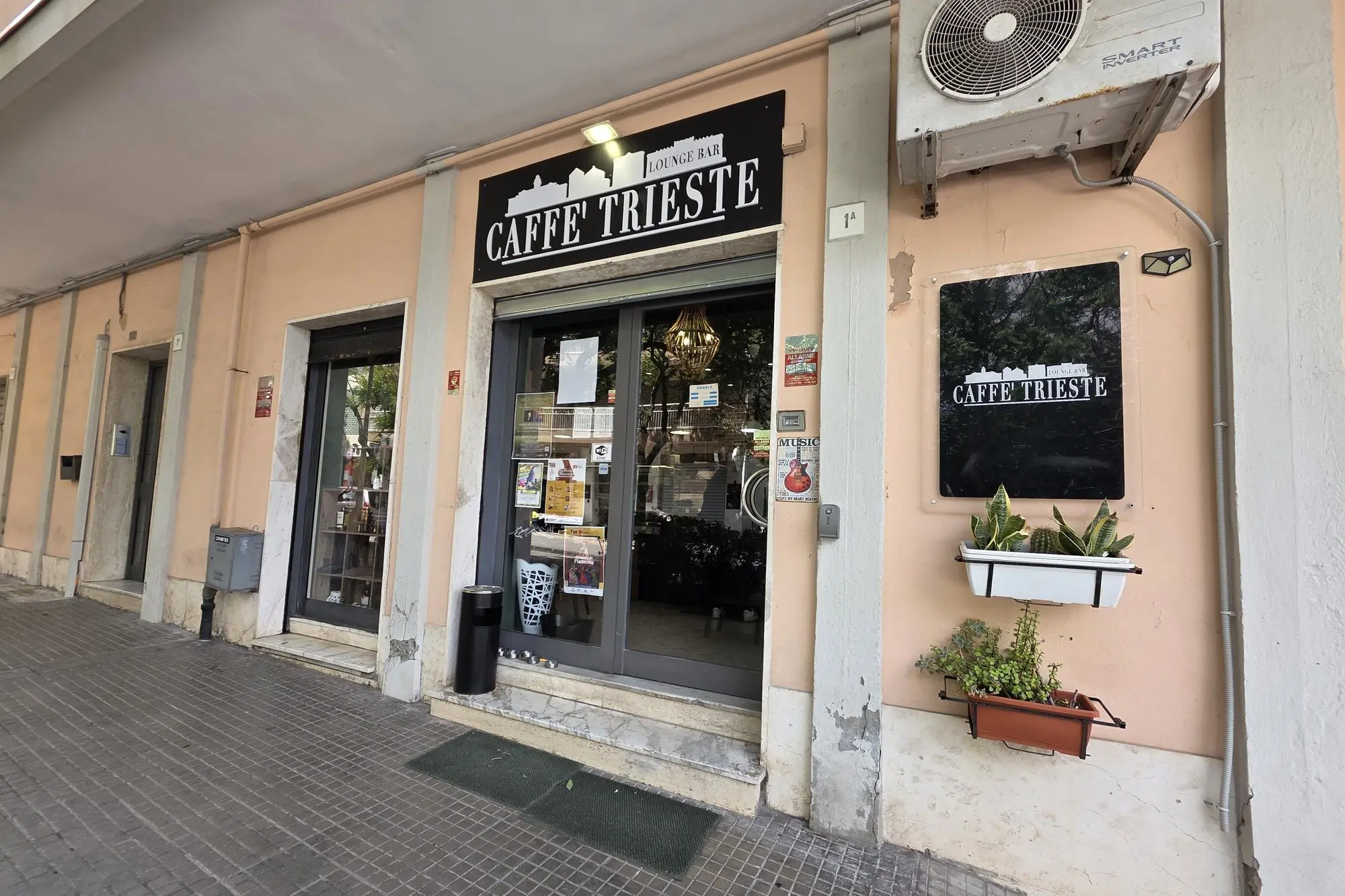 Caffè Trieste