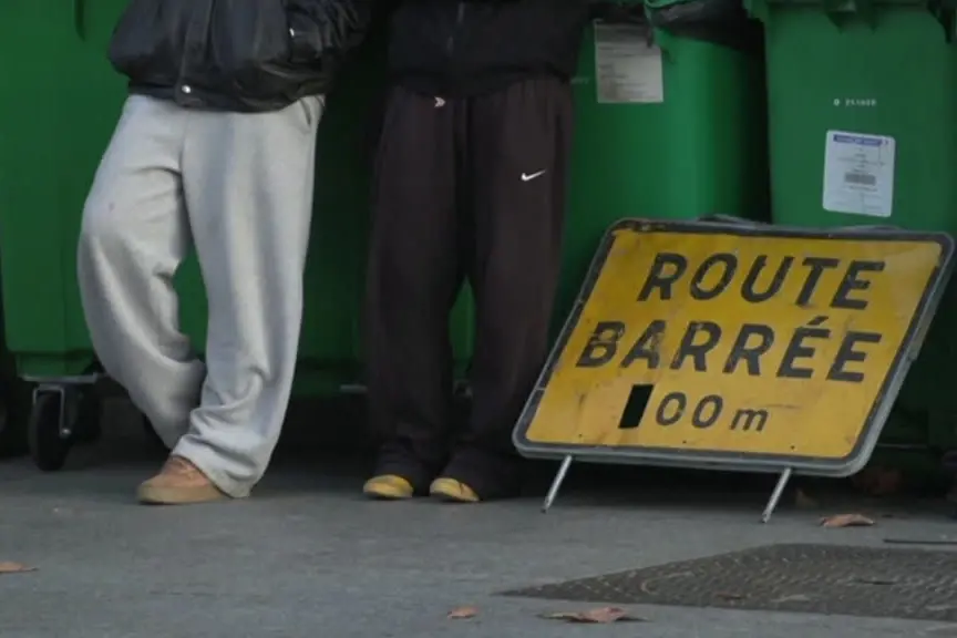 Il giorno dopo l'Atto V, proseguono blocchi in alcuni licei a Parigi