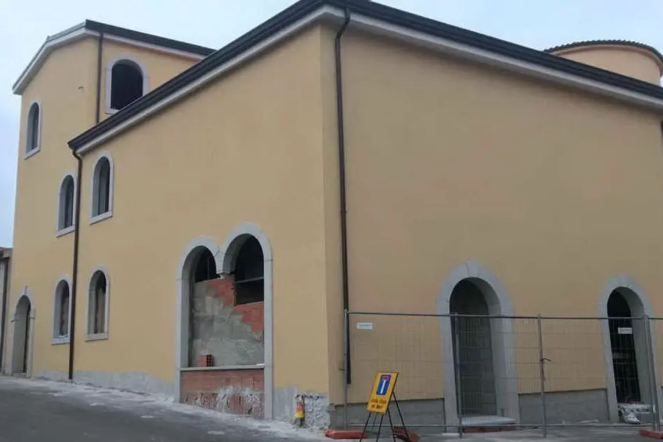 Il nuovo centro di aggregazione sociale di Alà dei Sardi sarà inaugurato entro marzo (L'Unione Sarda - Tellini)