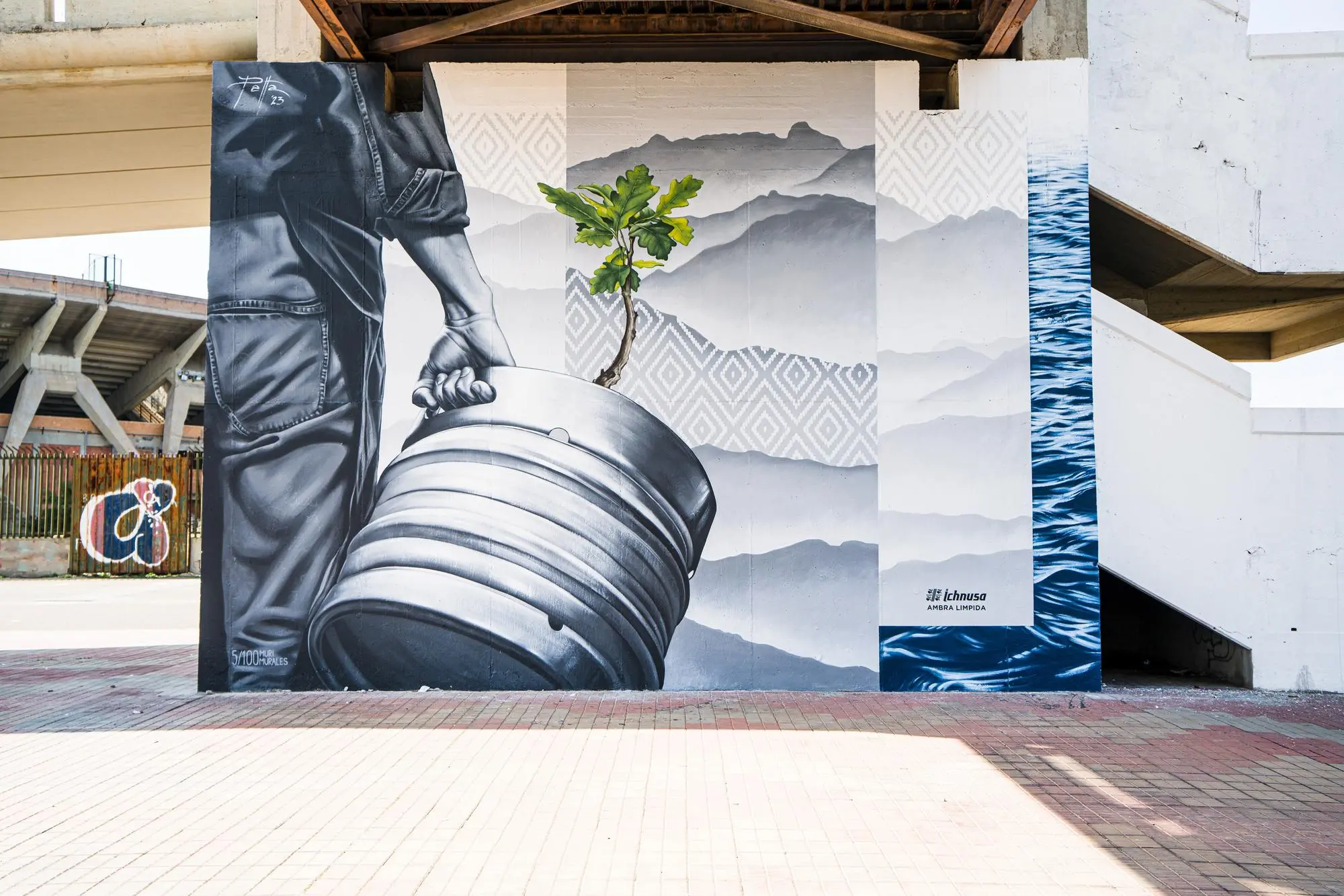 Il murale Ichnusa (foto Mascia)