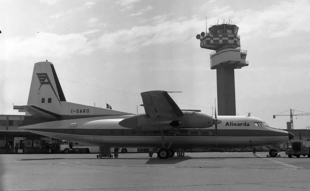 Un aereo Alisarda negli anni Sessanta (foto archivio L'Unione Sarda)