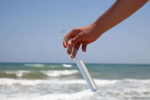 Prelievi per le analisi dell'acqua