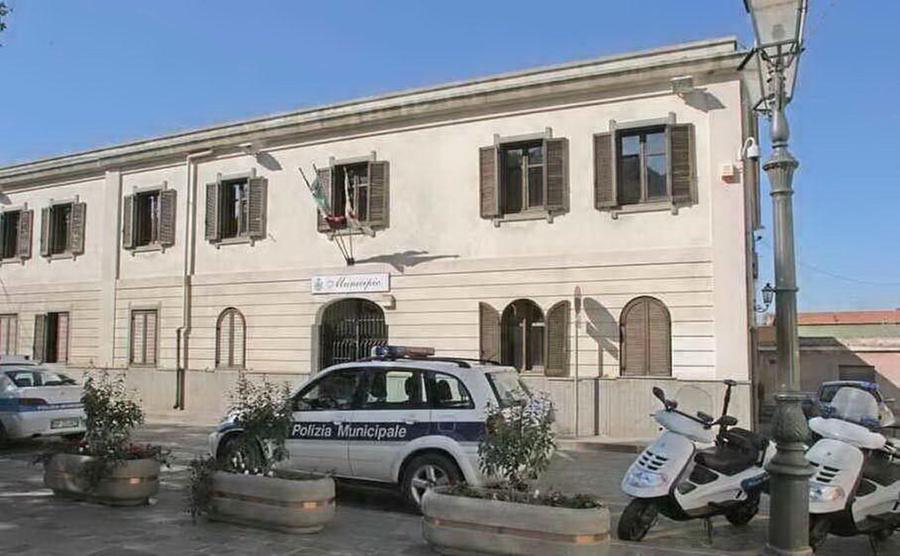 Sarroch, arriva “Sa Mariga de s’aggiuru”: l’anfora itinerante contro la violenza di genere