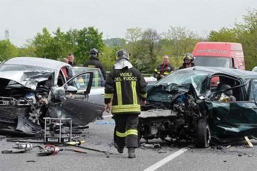 Incidenti stradali: calano i morti, ma aumentano le violazioni al Codice