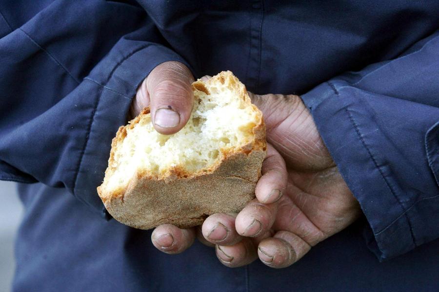 In Sardegna 128mila famiglie vivono in povertà: i numeri drammatici della Caritas