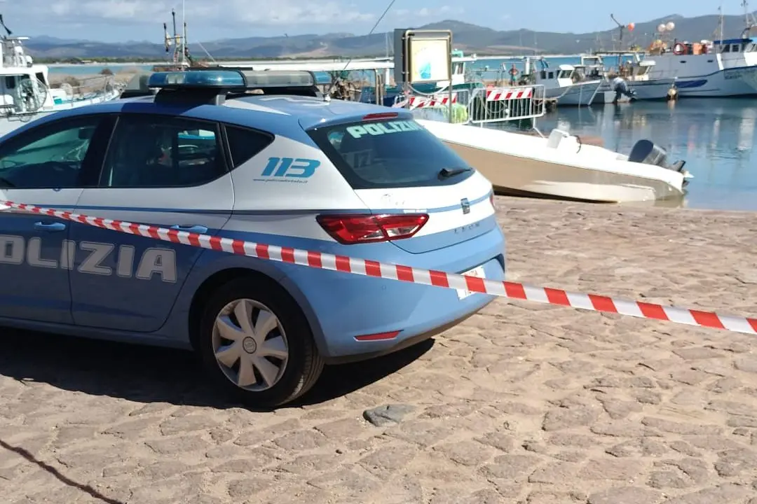 Sbarco migranti a Porto Pino (Foto Fabio Murru)