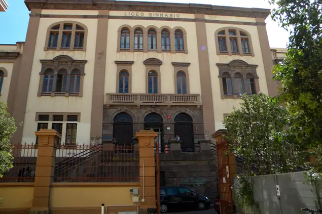 Il liceo Azuni (archivio L'Unione Sarda)