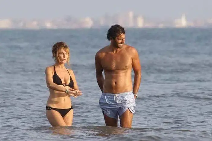 Giuliana De Sio con il fidanzato (foto Oggi)