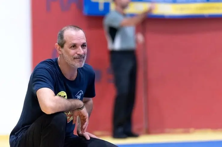 Giangiorgio Cadoni, coach del Basket Nulvi (foto di Giovanni Mattu)