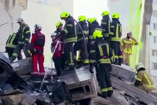 Massiccio attacco russo sull'Ucraina, il bilancio salito a 24 morti