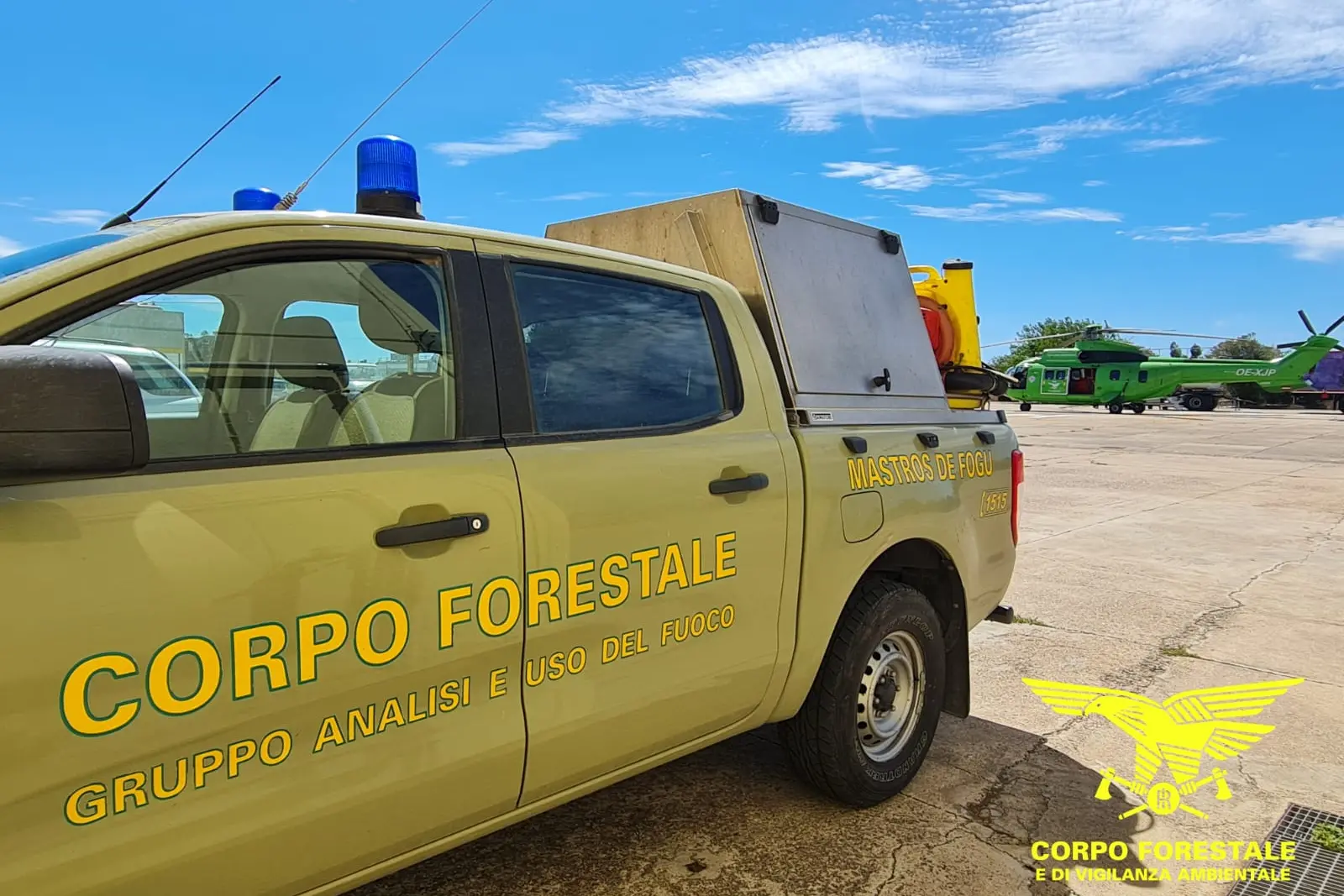 Un mezzo del Corpo forestale (foto Corpo forestale)