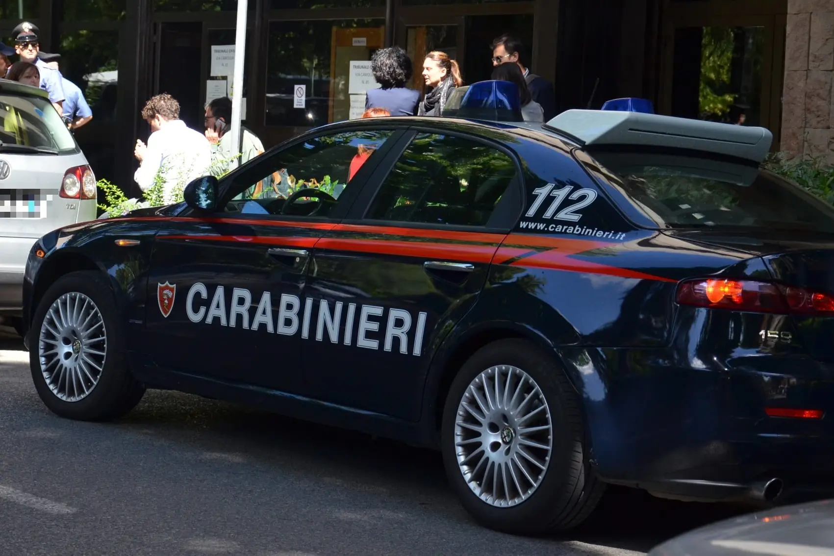 Ruba capi d’abbigliamento, 31enne denunciato a Cagliari (foto carabinieri)