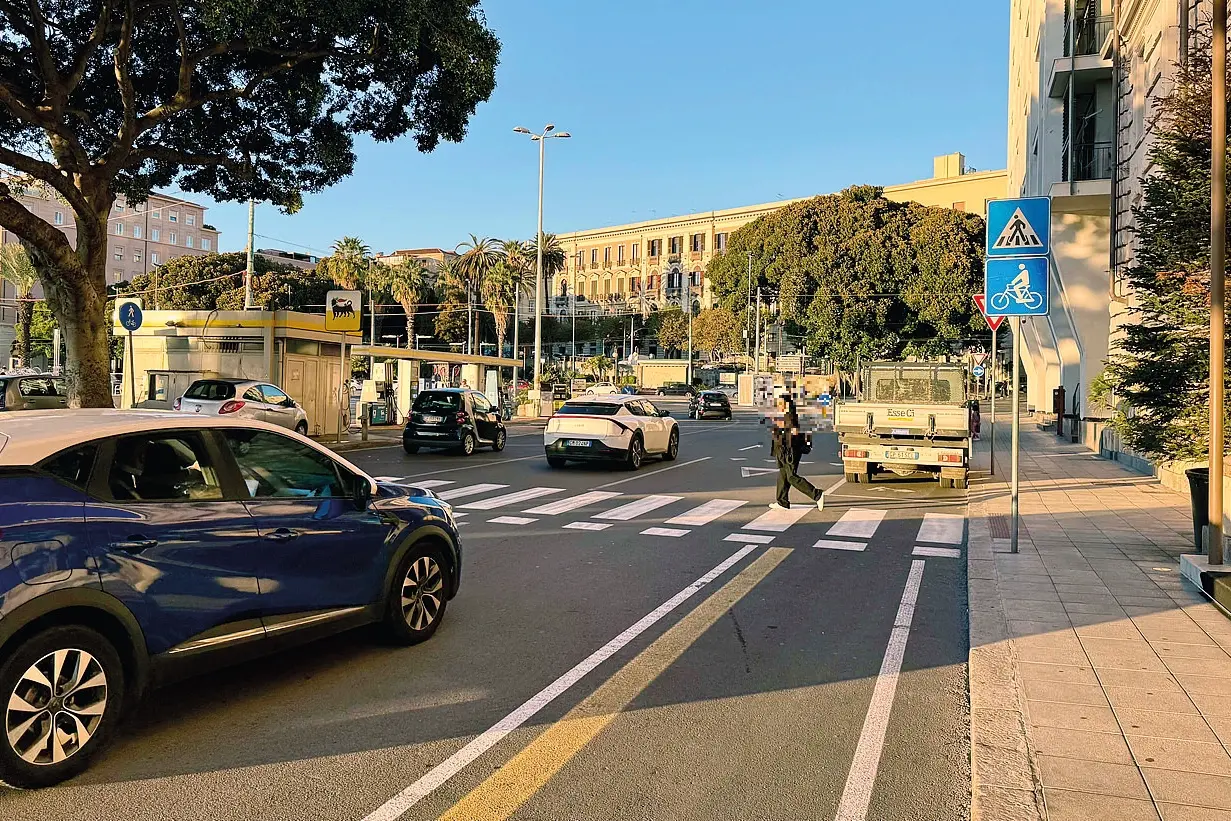 Piazza Deffenu (L'Unione Sarda)