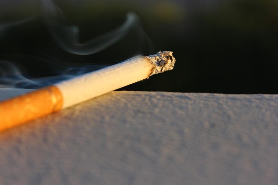 Sigarette, la svolta della Danimarca: un piano per bandire la vendita ai nati dal 2010 in poi