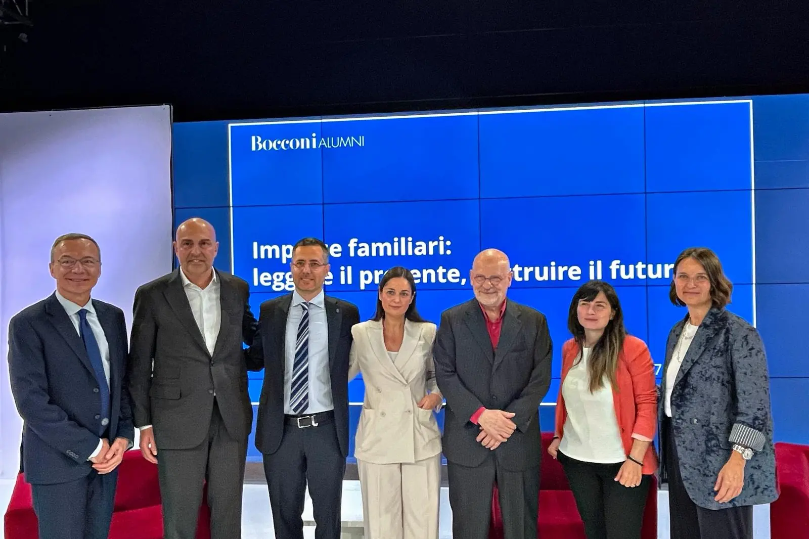 Da sinistra, Carlo Salvato, Tommaso Giulini, Alberto Piras, Francesca Fadda, Sergio Zuncheddu, Alessandra Argiolas e Diana Zuncheddu