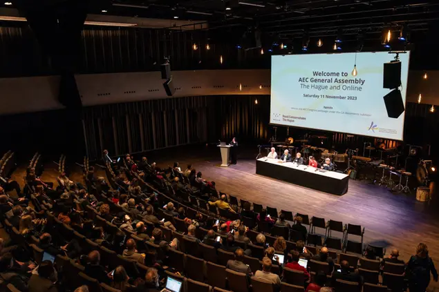 La sala congressi del reale Conservatorio dell'Aia (foto concessa)