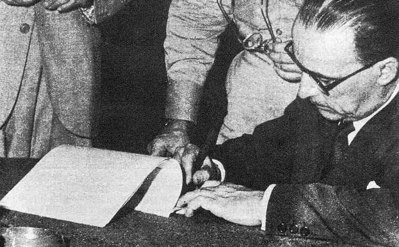 La firma di Castellano