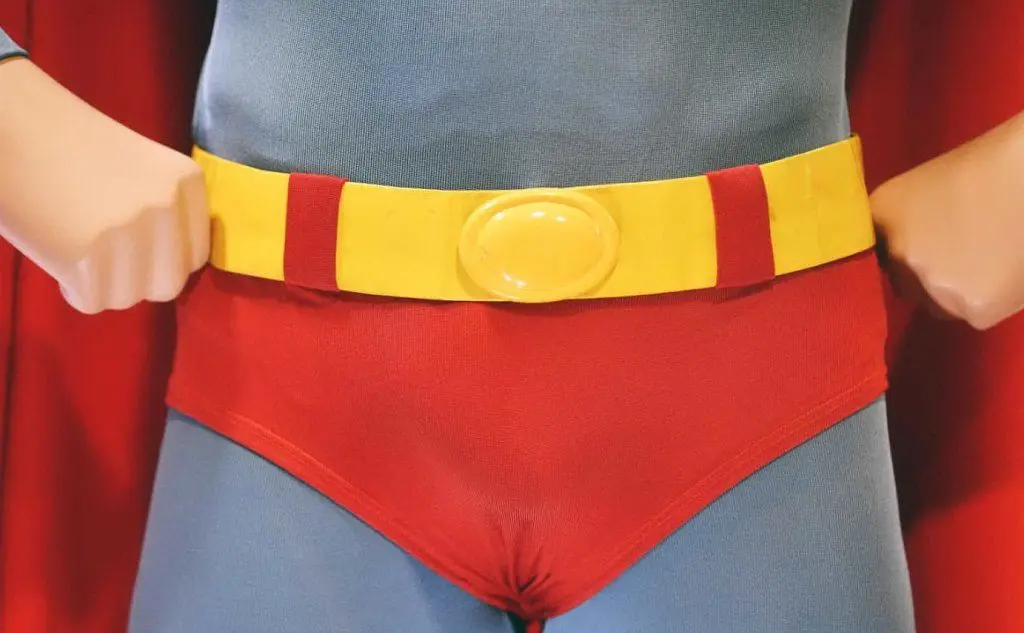Il costume indossato dall'attore Christopher Reeve, primo interprete sul grande schermo del supereroe (Ansa)