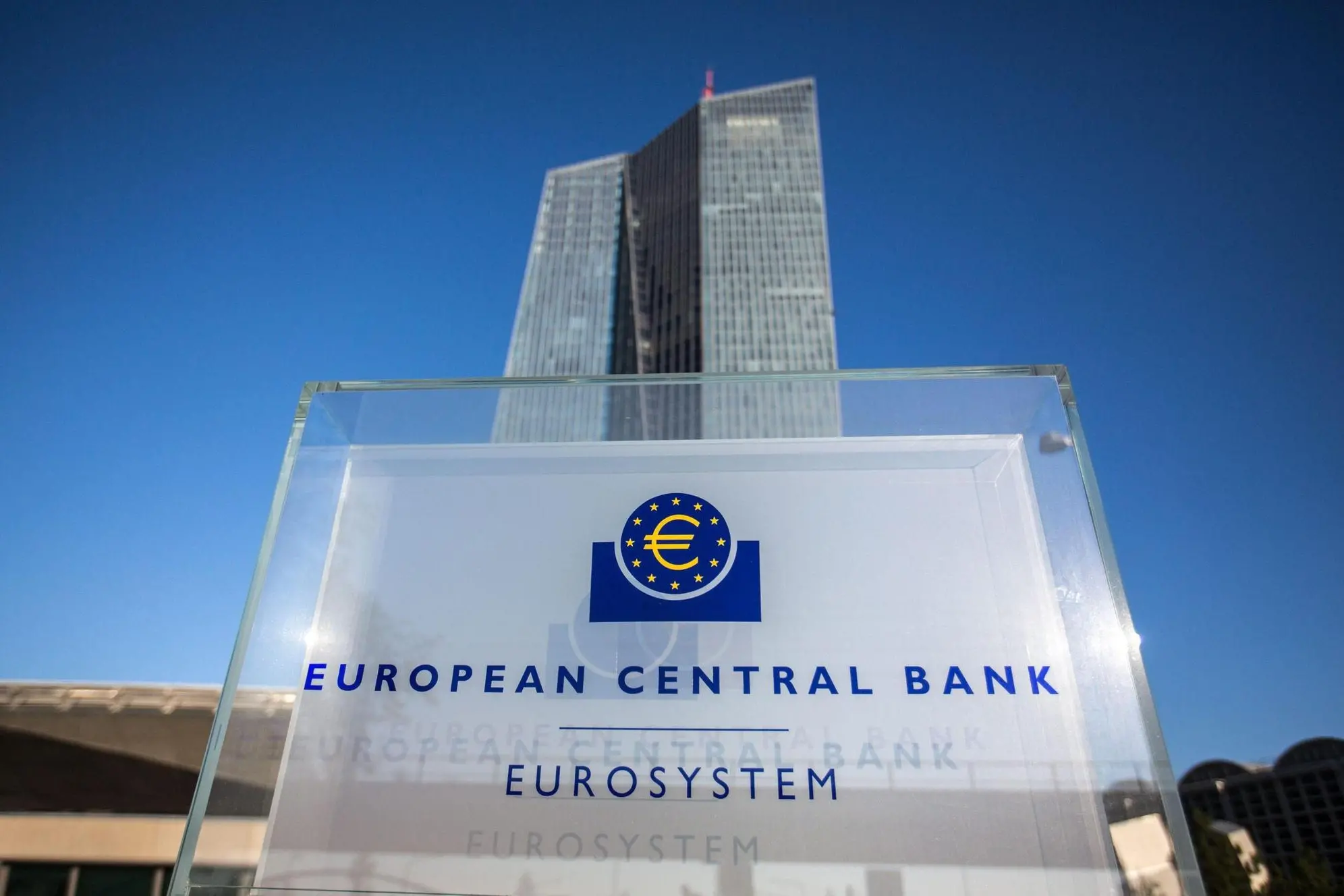 The headquarters of the European Central Bank (ECB) in Frankfurt, Germany, 01 July 2015. ANSA/FRANK RUMPENHORST