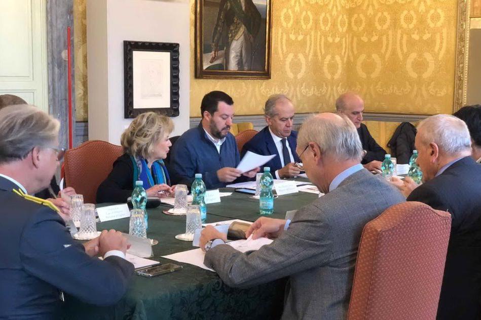 Salvini a Cagliari presiede in prefettura il comitato per la sicurezza e l'ordine pubblico