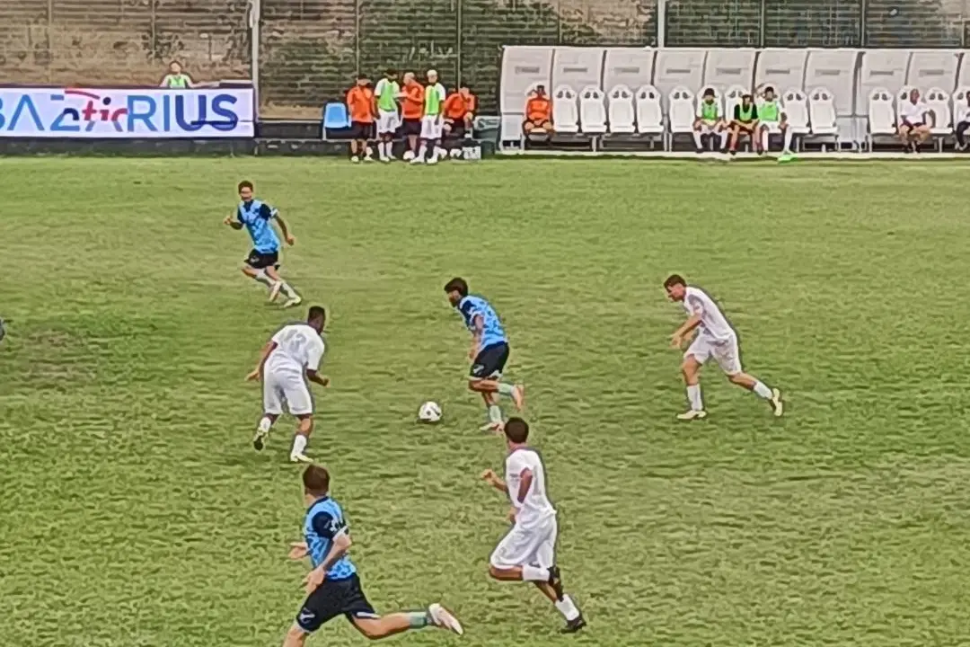 Un'immagine del derby di andata tra Olbia e Ilva (foto Giagnoni)