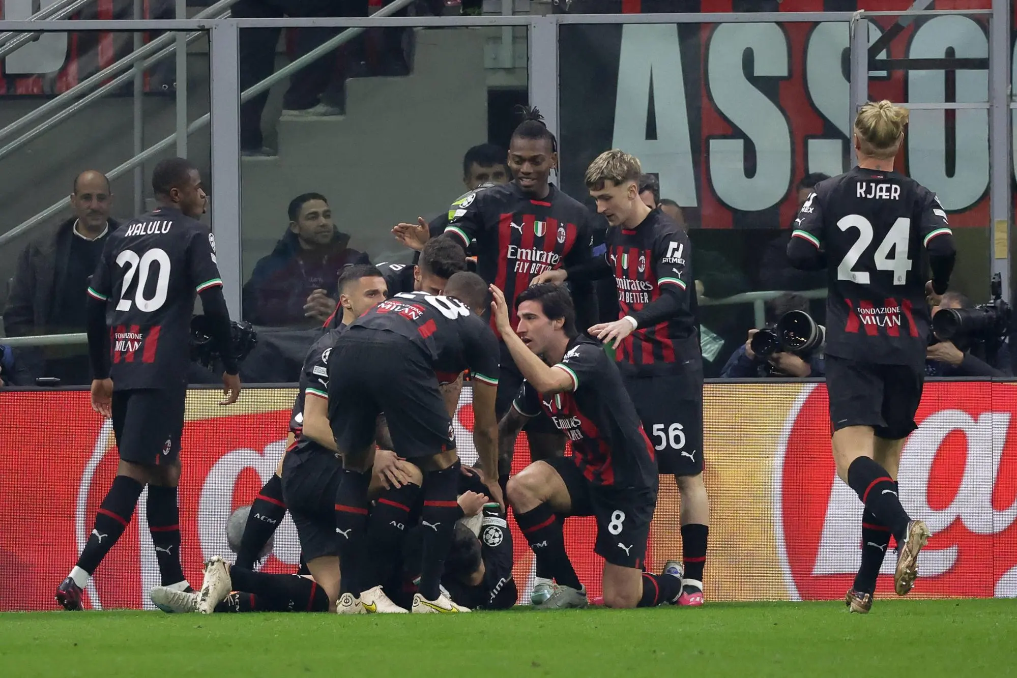 AC Milan players celebrate the goal scored by AC Milan's midfielder Brahim Diaz during the 1st leg of the UEFA Champions League round of 16 soccer match between AC Milan and Tottenham Hotspurs at Giuseppe Meazza Stadium in Milan, Italy, 14 Februray 2023. ANSA / ROBERTO BREGANI