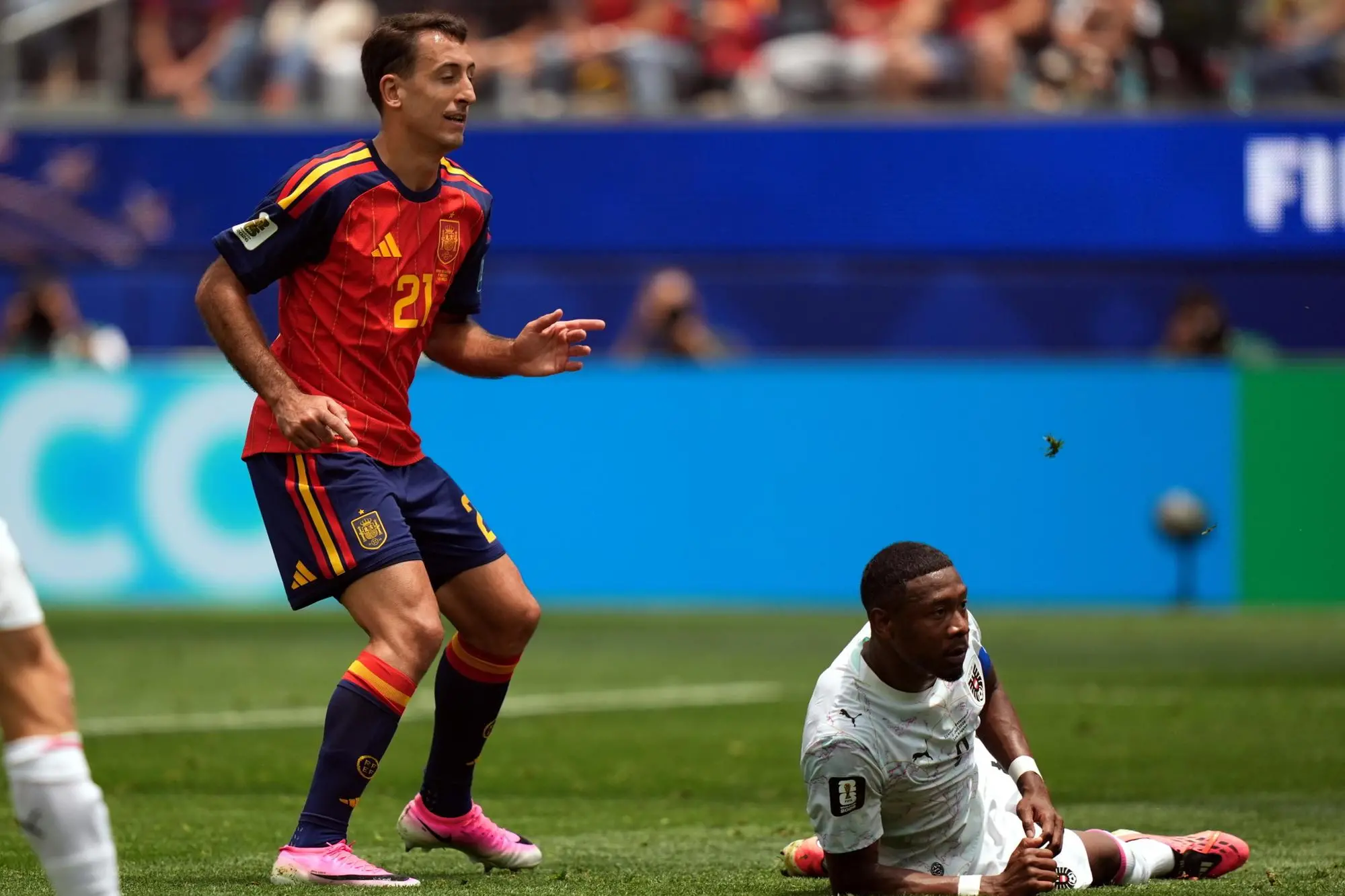 Spagna-Austria, Mikel Oyarzabal segna il gol dell'1-0 (foto Ansa/Epa)