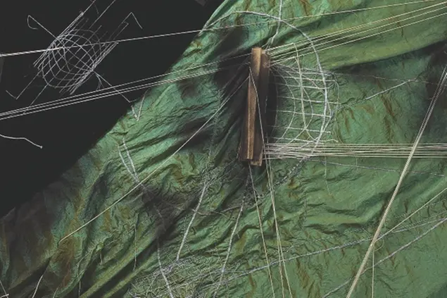 Maria Lai, Errando n. 2, 2008 (foto Pietro Paolo Pinna, @archivioMariaLai)