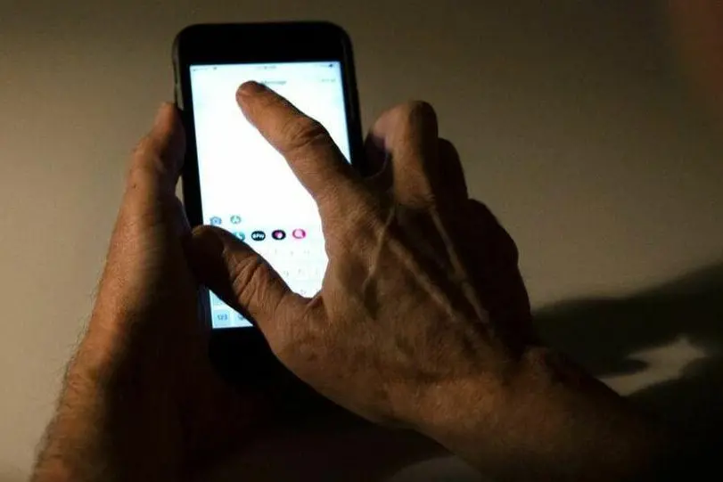 Il materiale era stato prelevato da una cartella dello smartphone