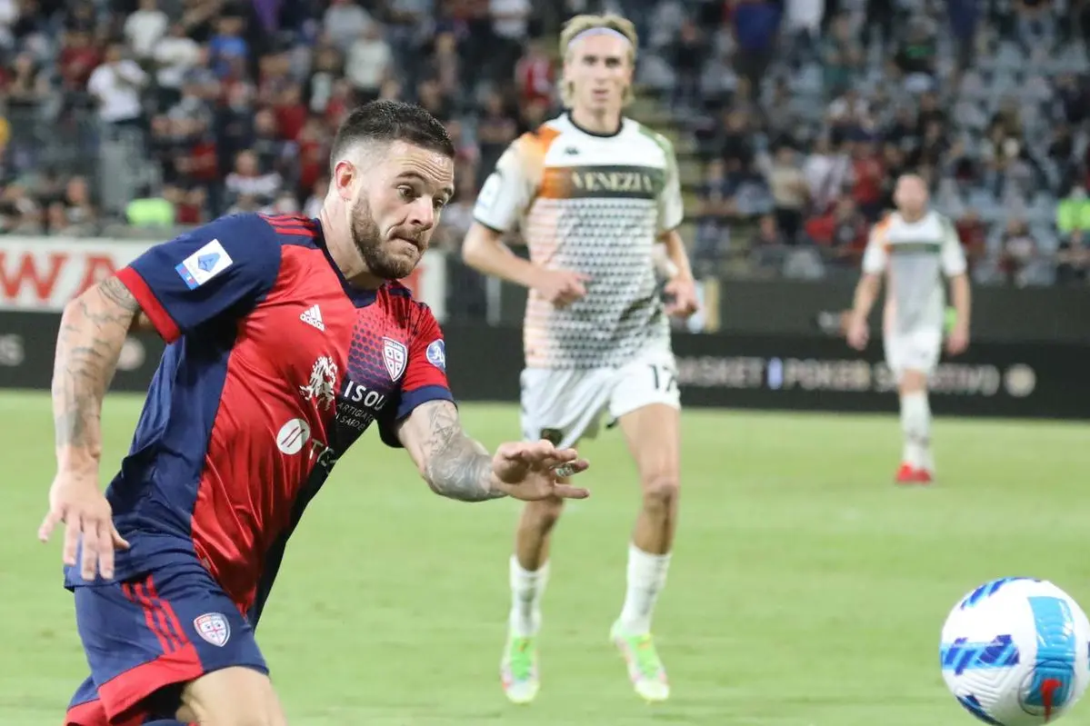 Nandez in azione (archivio L'Unione Sarda - foto Solinas)