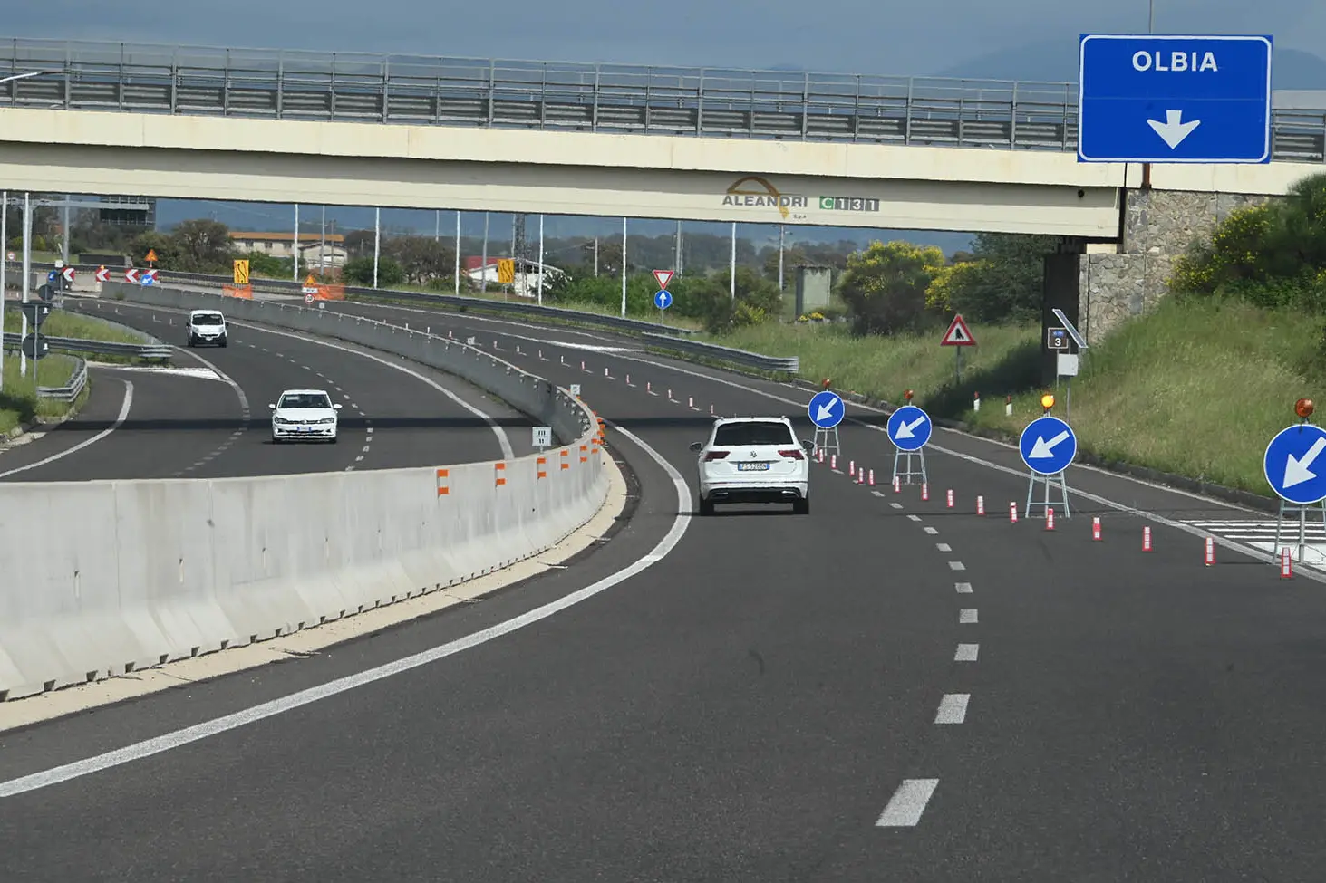 La statale 729 Sassari-Olbia (foto Calvi)