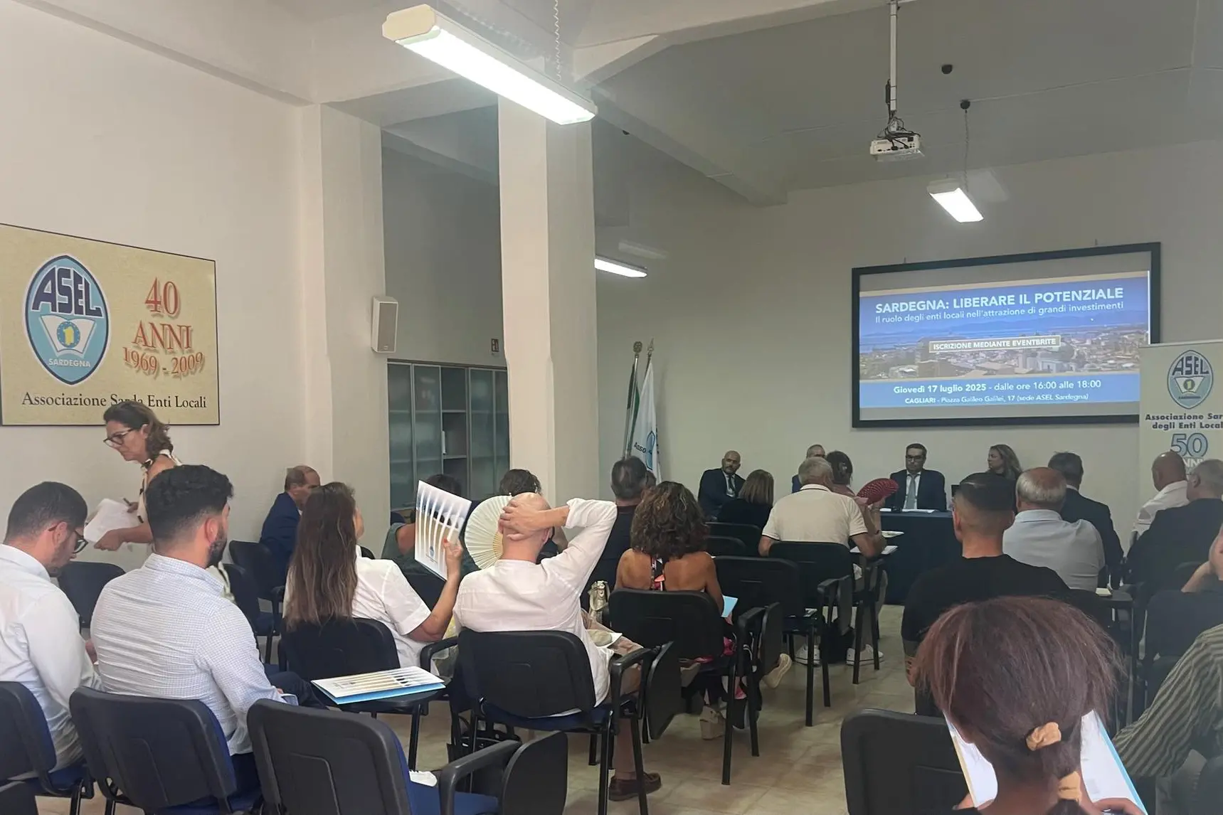 Un incontro Asel Saregna (Archivio L'Unione Sarda)