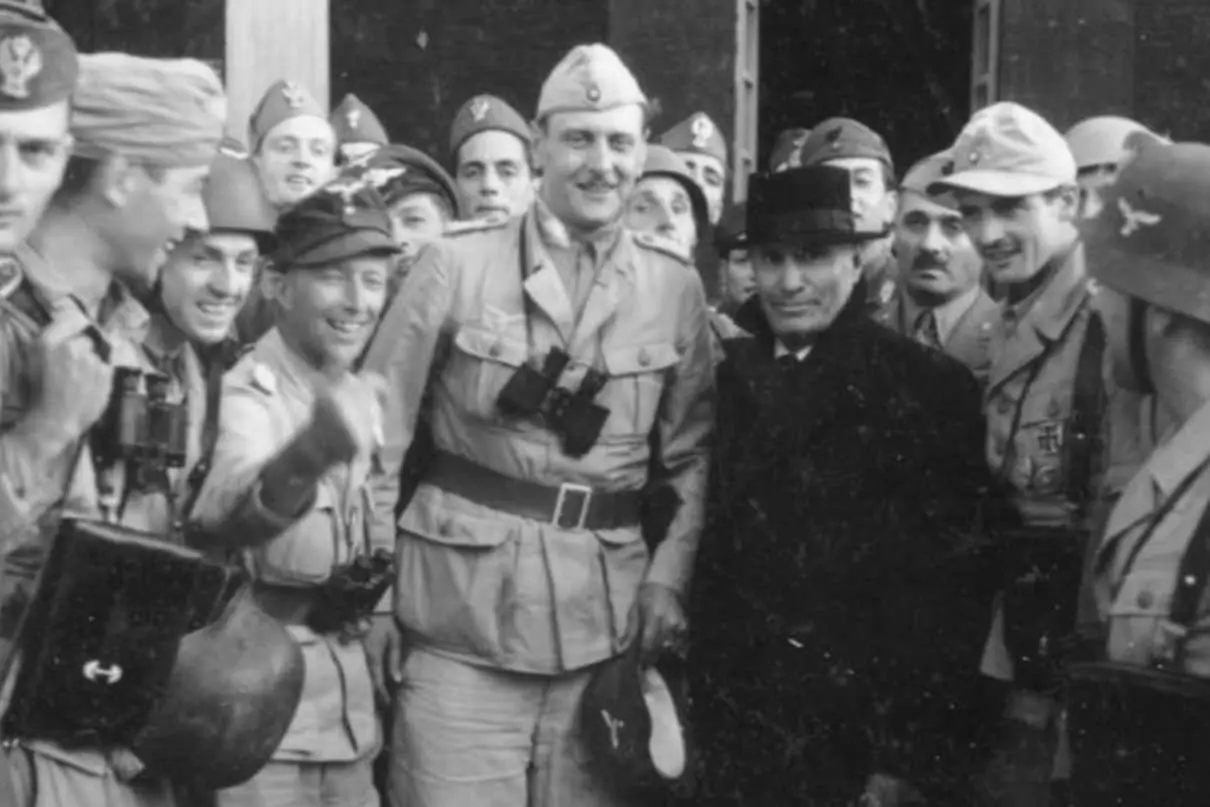 Otto Skorzeny con Mussolini (foto concessa)