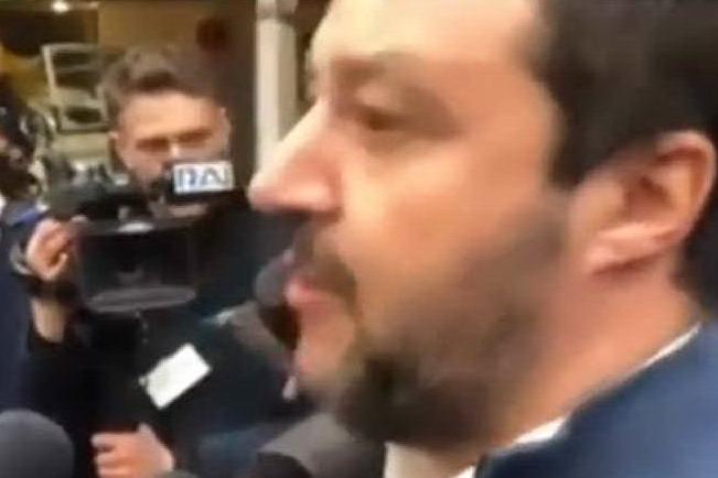Di Maio e Salvini incontrano i &quot;truffati&quot; dalle banche: &quot;Riavranno i soldi in settimana&quot;