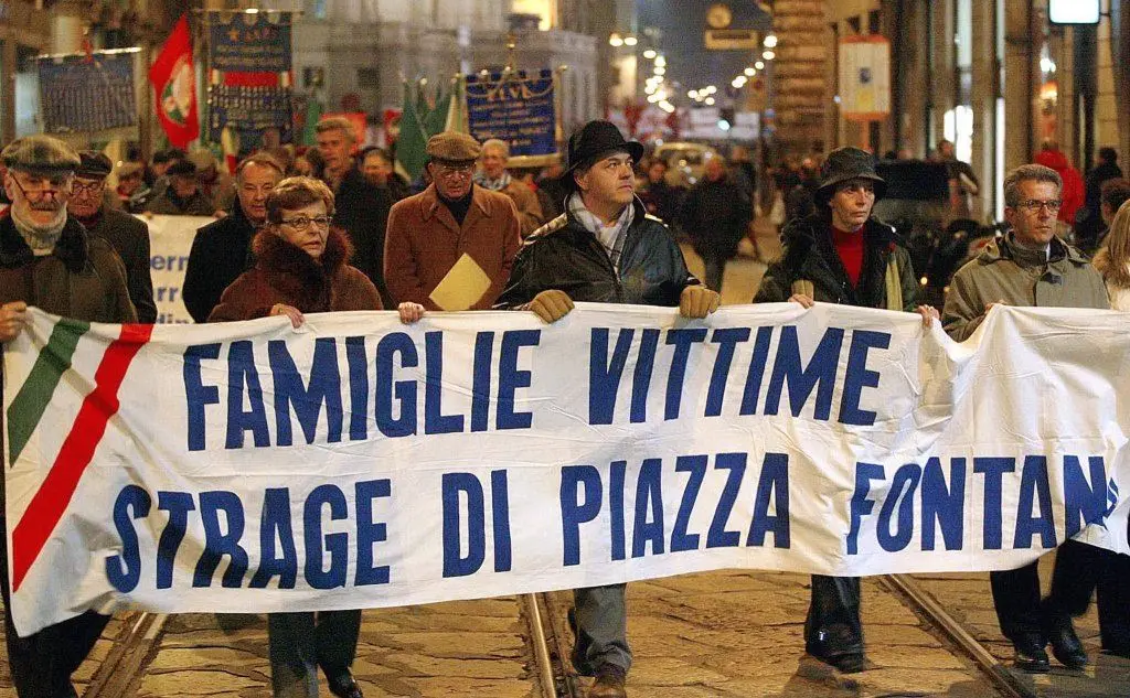 I familiari delle vittime (Ansa)