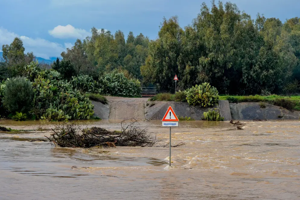 La piena del rio Cixerri (Foto Cucca)