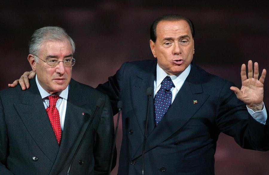 Dell’Utri e la moglie a processo per i soldi avuti da Berlusconi