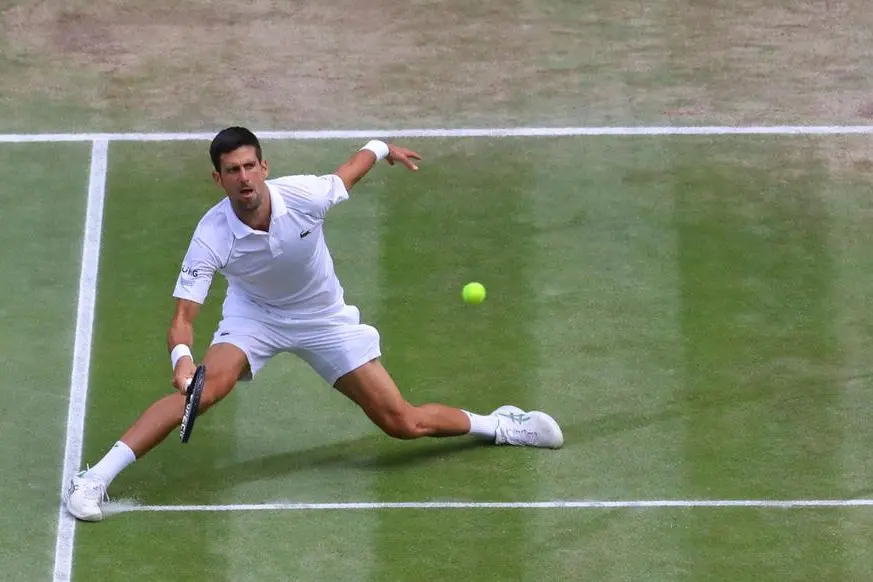 Un allungo di Nole