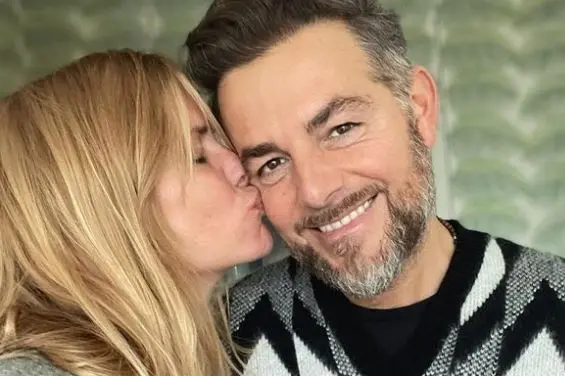 Daniele Bossari e la moglie Filippa Lagerback (foto Instagram)