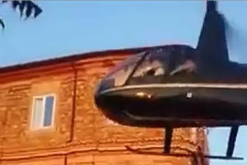 L'elicottero degli sposi a Nicotera