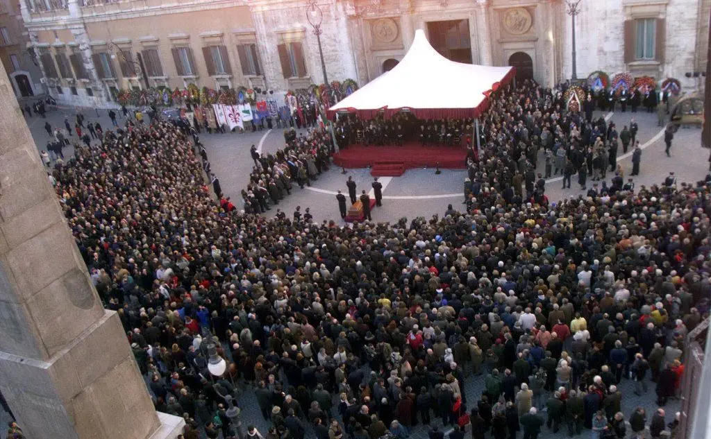 Piazza Montecitorio, il funerale di Nilde Iotti