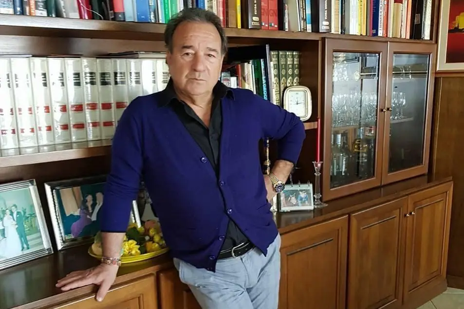 Giancarlo Serra, 73 anni, ex sindaco con la passione per la scrittura (foto concessa)
